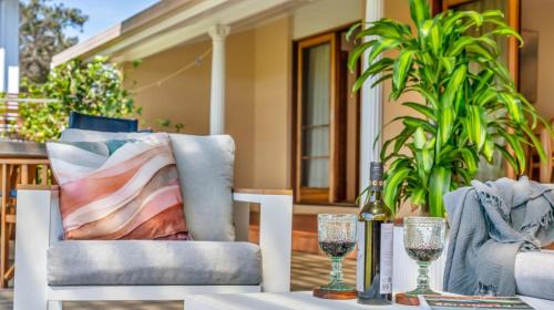 New Brighton House | Whale Song - Absolute Beachfront