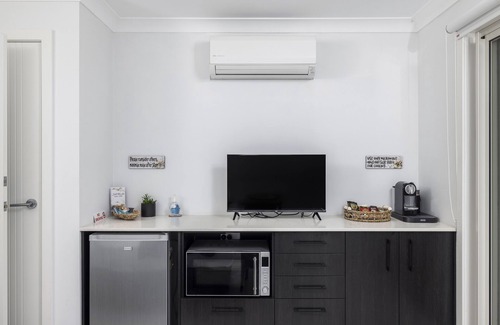 North Coast Apartment | Whale Studio Suite Fisherman's Bay