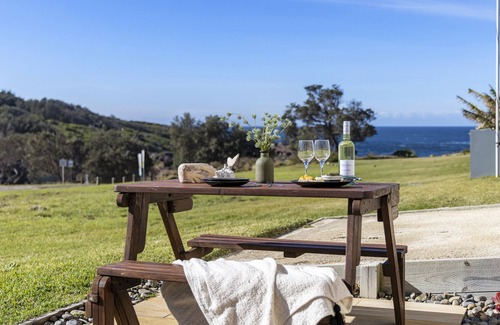 North Coast Apartment | Whale Studio Suite Fisherman's Bay