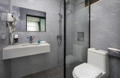 Fenghuang Hotel | Whale Time Fenghuang Jiaxiang Light Luxury Hotel