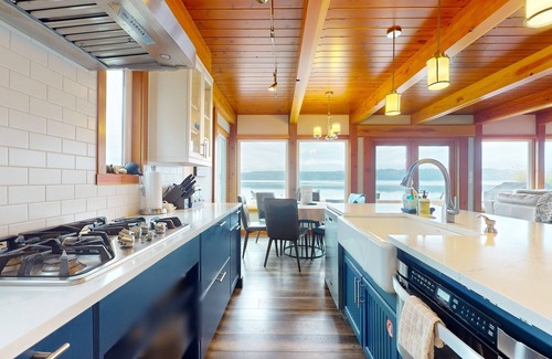 Camano Island House | Whalehouse Waterfront Haven w/Boat Launch, Fireplaces & Large Deck