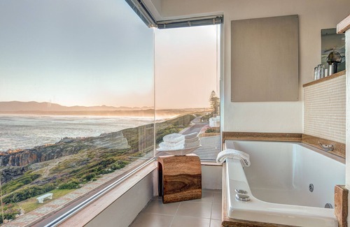 De Kelders House | Whalesong Lodge