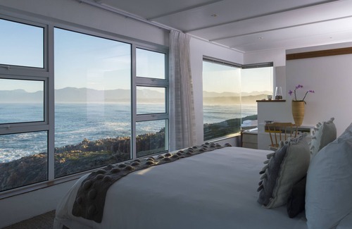 De Kelders House | Whalesong Lodge