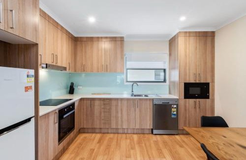 North Batemans Bay Apartment | Wharf at North Batemans