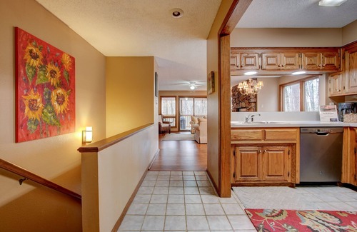 Mount Ida Condo | What A View II/20BRB 3BR/3BA Large with 2 Private Decks by LOVR