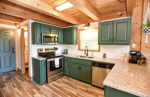 Flat Hollow Marina House | Whatever Floats Your Boat! Norris Lake Waterfront w/Private Dock Sleeps 15