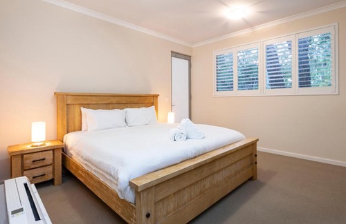 Quindalup House | Whatmans Beach House - on the water's edge