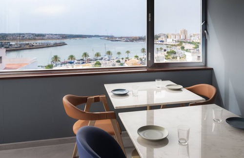 Portimao City Centre Hotel | WHE Hotel