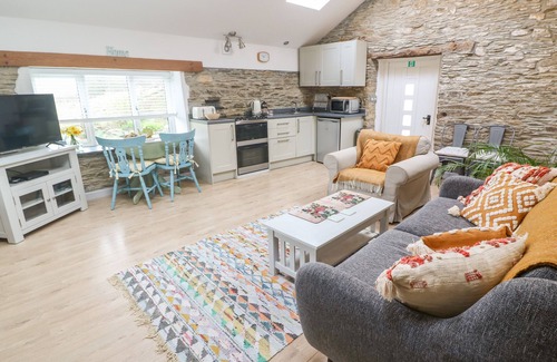 Pelynt Cottage | WHEEL COTTAGE, pet friendly, character holiday cottage in Pelynt