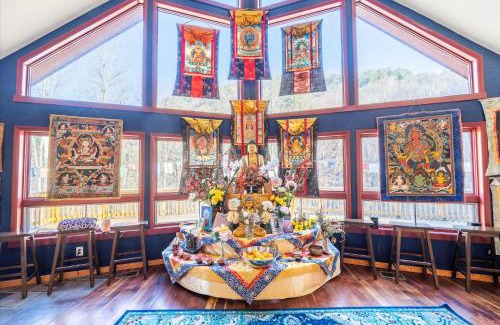 Hot Springs Apartment | Wheel Of Bliss Retreat