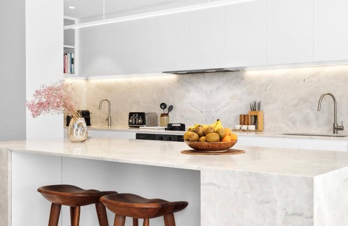 McMahons Point House | Where contemporary meets North Sydney waterside!