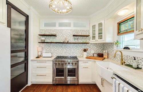 Pirates Beach House | Where Designer Style Meets Laid-Back Beach Life
