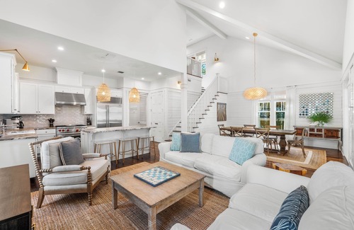 Forest District House | Where every day feels swimsuit-worthy at Bikini Bottom/Gulf Front Beach Club/Golf Cart/4 Bikes