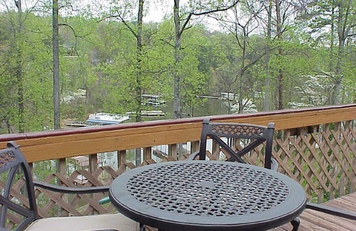 Gainesville House | "Where Fun And Luxury Mingle" Hot Tub, Tiki Bar, Quiet Cove on the water