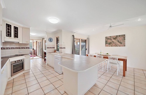 Bargara Apartment | Where relaxation meets convenience in this spacious holiday house