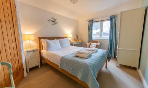 Southwold House | Wherry Cottage, Sleeps 8