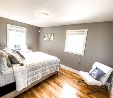 Oak Harbor House | Whidbey Island Retreat - Oceanfront with Hot tub