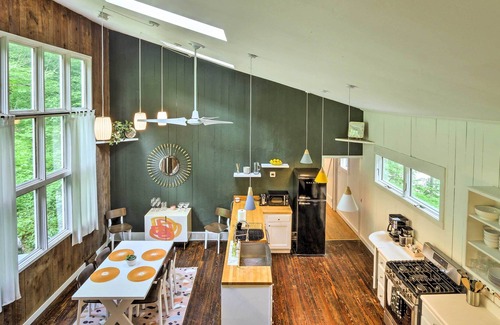 New Preston Cottage | Whimsical Cottage in Washington w/ Fire Pit!