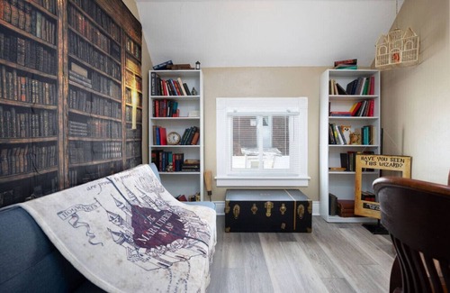 Appleton House | Whimsical Magic Renovated Home - Walk to Downtown from Atlantic St.