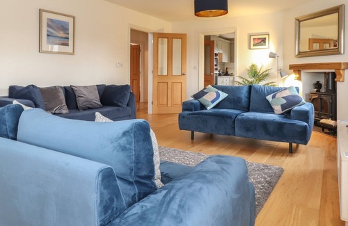 Craster Cottage | WHIN HILL COTTAGE, pet friendly, character holiday cottage in Craster