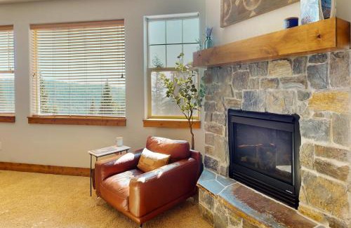 Sandpoint Apartment | Whiplash