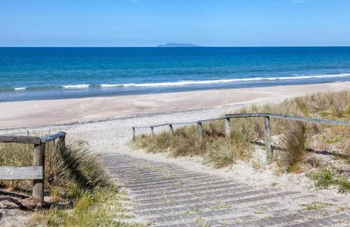 Whiritoa House | Whiritoa Beach Getaway - Room for all!