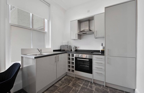 Pontrilas Apartment | WhiskAwayStays - Foregate Studio - No. 2