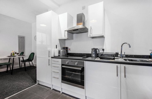 Pontrilas Apartment | WhiskAwayStays - Foregate Studio - No. 3
