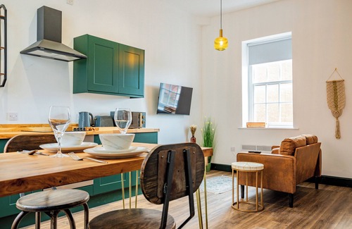 Pontrilas Apartment | WhiskAwayStays - Foregate Studio - No. 6