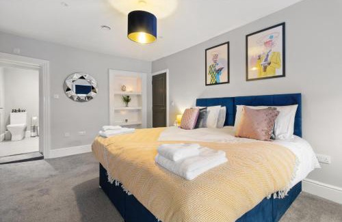 Worcester Apartment | WhiskAwayStays - Victoria House - Apartment 5