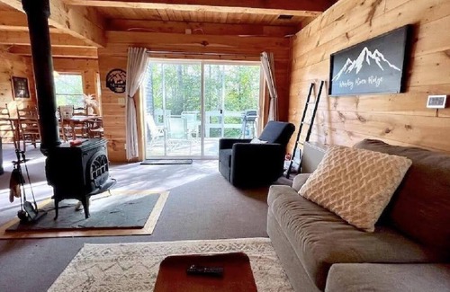 Rangeley Cabin | Whiskey River Ridge- cozy modern cabin close to downtown+Saddleback Mt.