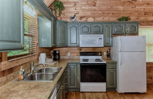 Townsend Cabin | Whisper Creek 2 Bedroom Cabin by RedAwning