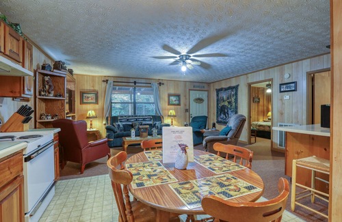 Cosby Cabin | Whispering Creek - 2 Bedrooms, 1 Baths, Sleeps 6 Cabin by RedAwning