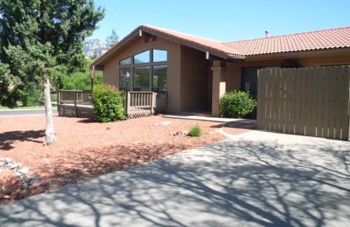 Uptown Sedona Bed & Breakfast | Whispering Creek Bed & Breakfast