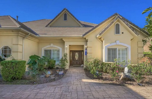 Temecula House | Whispering Creek Estate - ENDLESS POOL - HOT TUB - GAME ROOM