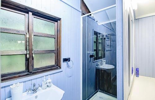 Tzaneen Cabin | Whispering Creek Mountain Lodge