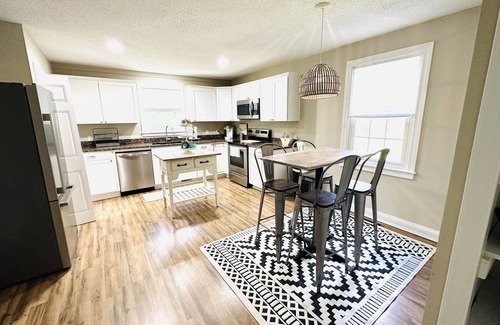 Easley House | Whispering Meadow Cottage
