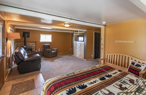 Florissant Cabin | Whispering Peaks Mountain Cabin