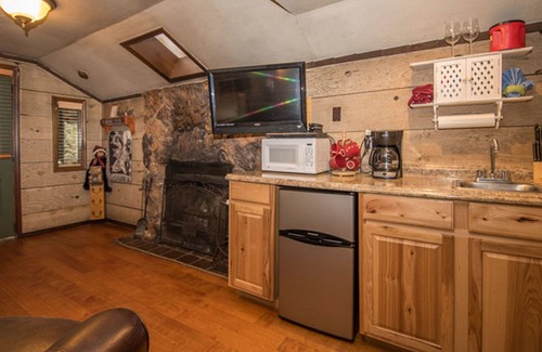 Ruidoso Cabin | Whispering Pine Cabins