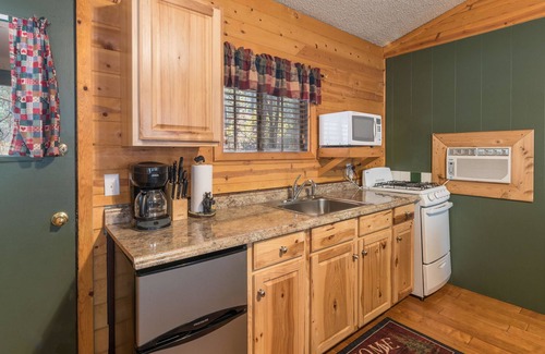 Ruidoso Cabin | Whispering Pine Cabins