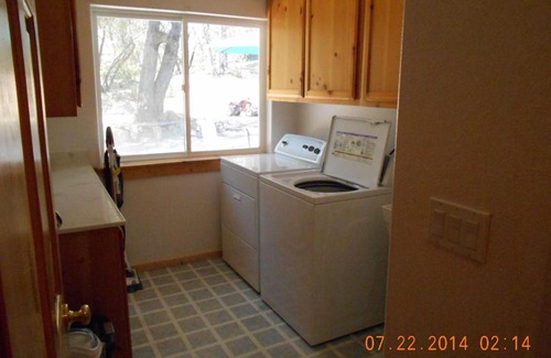 Mariposa House | Whispering Pines