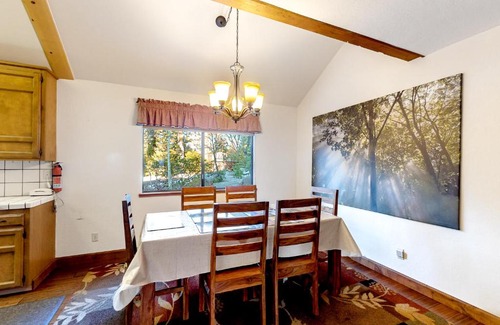 Sierra Cedars House | Whispering Pines
