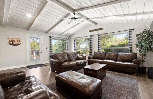 Oakhurst House | Whispering Pines | Yosemite