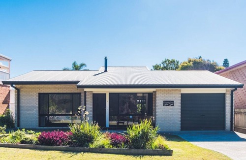Ulladulla House | Whispering Sands Rennies Beach Ulladulla