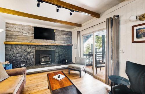 Fish Camp House | Whispering Trees