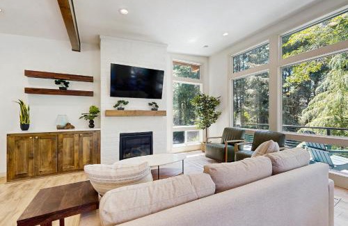 Oregon Coast House | Whispering Waters Retreat