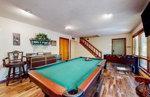 East Stroudsburg House | Whispering Woods