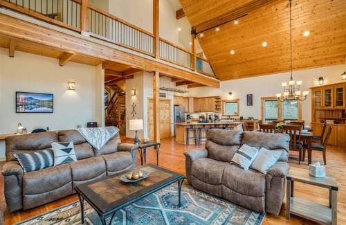 Leavenworth House | Whisperwood Lodge - Custom Country Lodge