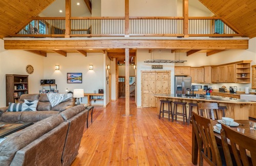 Leavenworth House | Whisperwood Lodge - Custom Country Lodge