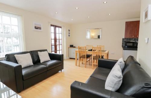 Porthmadog Apartment | Whistle Stop Apartment
